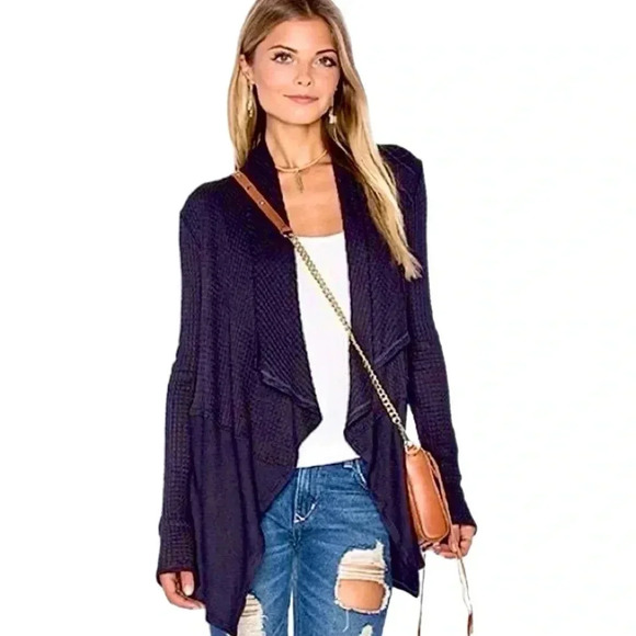 NWT Velvet by Graham & Spencer Waffle Knit Cardigan Sweater Women’s Medium Navy - Picture 1 of 10